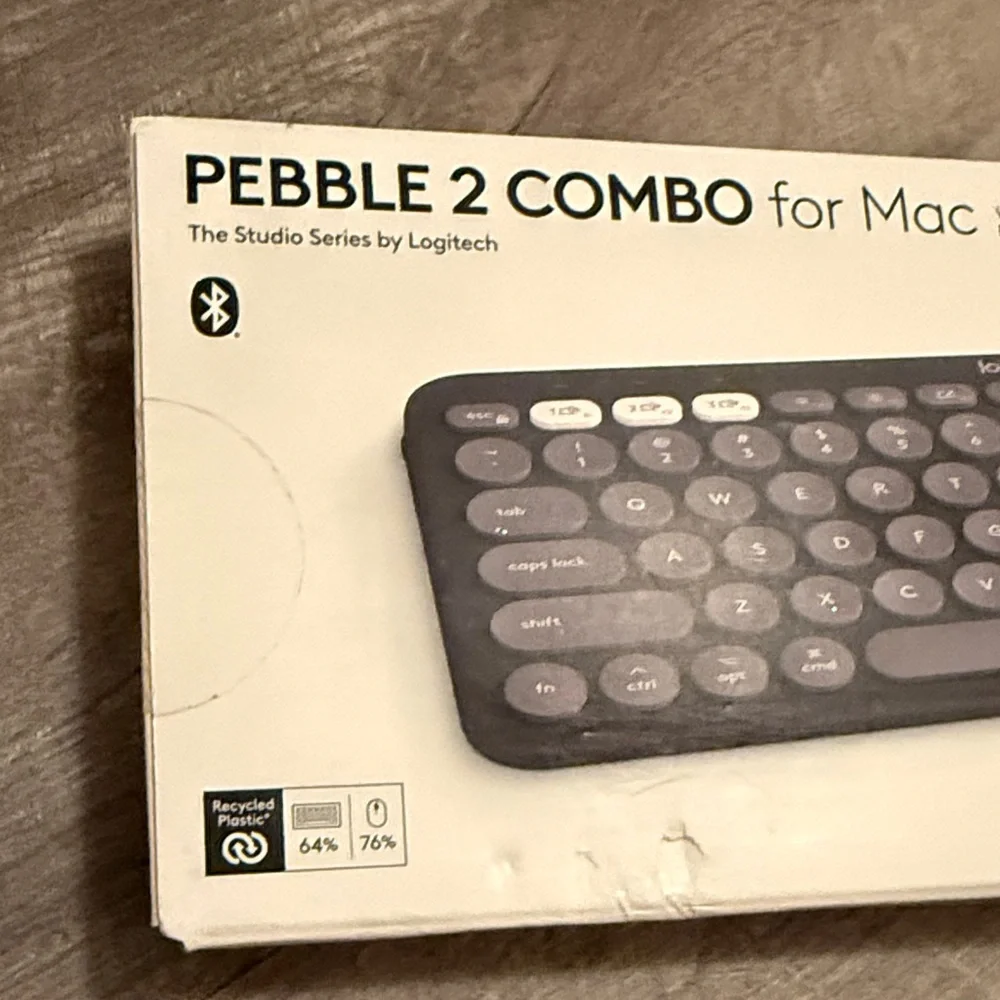 Logitech Pebble 2 Combo in Black with Stylus